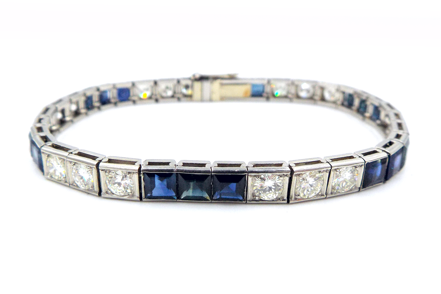 Platinum 4.5ct, G-H Color VS Clarity Diamond 5.5ct Sapphire Tennis Bracelet