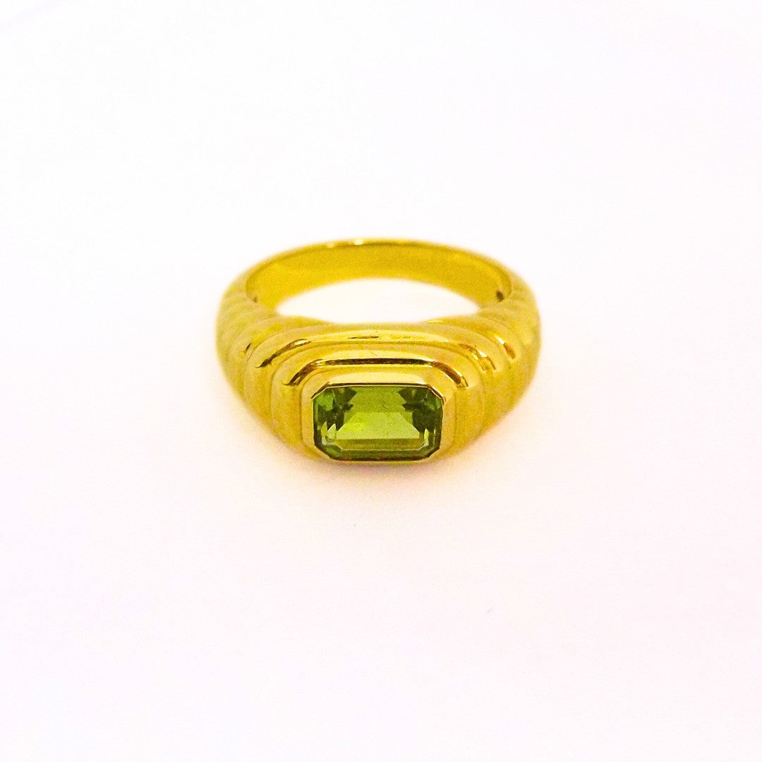 Bulgari 18K Gold Peridot Ring