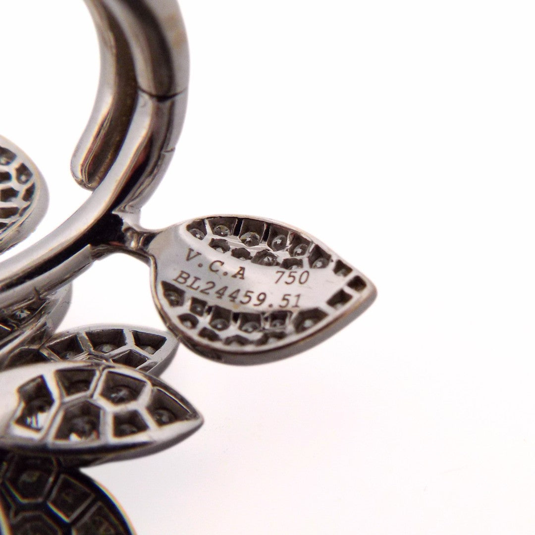 Van Cleef & Arpels Between the Finger Lotus Ring