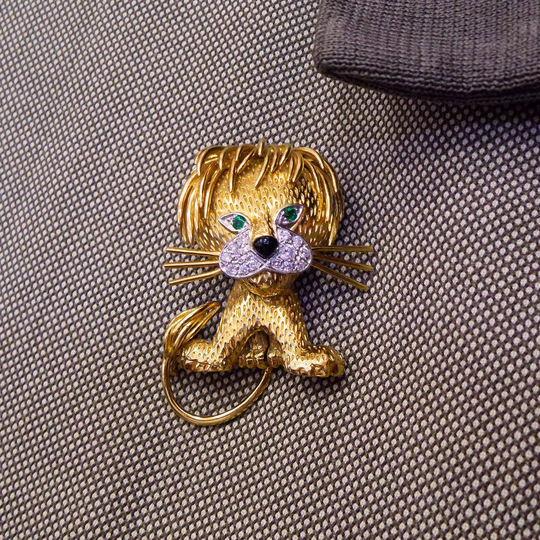 Van Cleef & Arpels 18K Diamond Emerald Lion Brooch