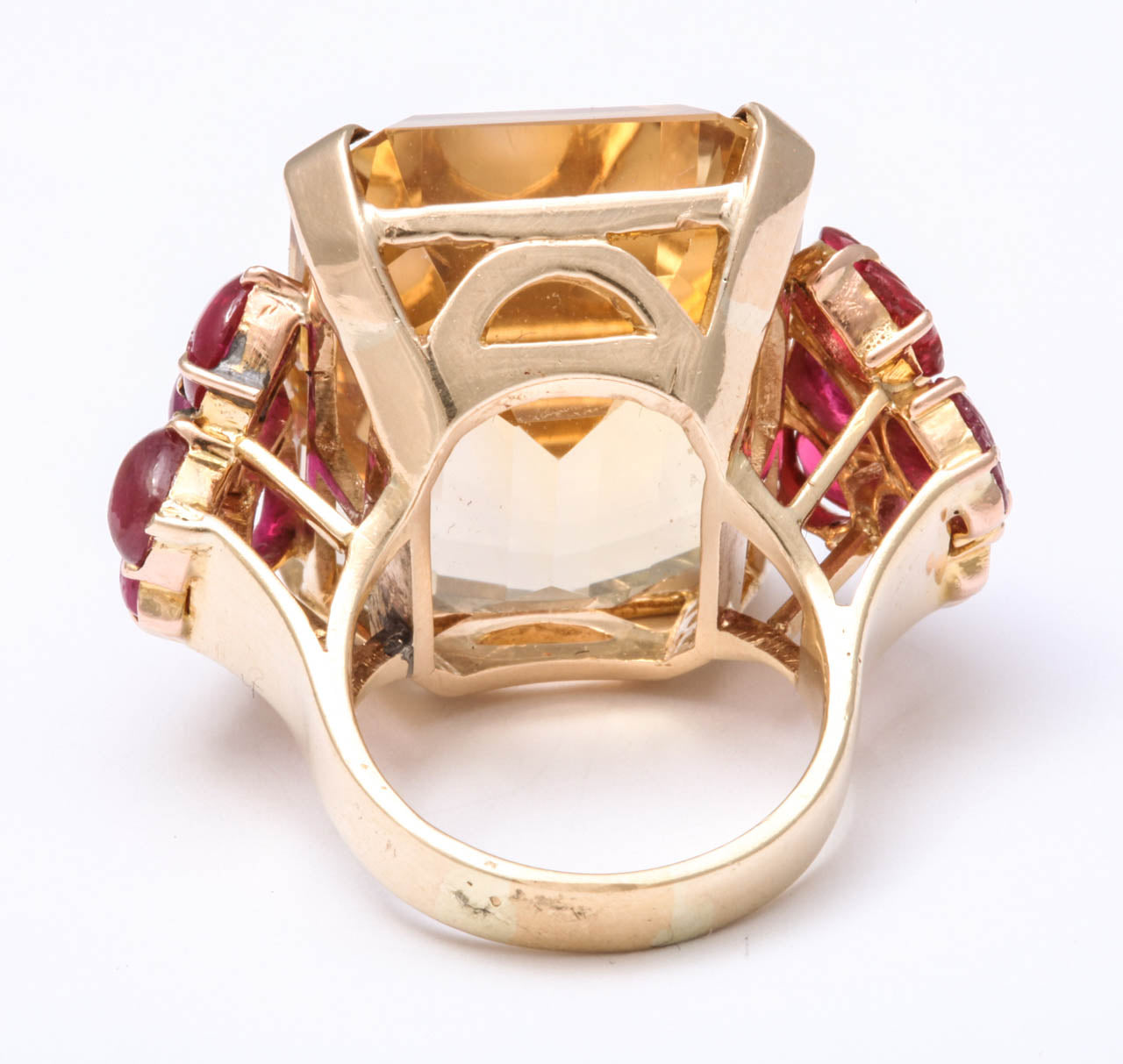 Retro 18K Yellow Gold Carved Ruby Citrine Ruby Ring