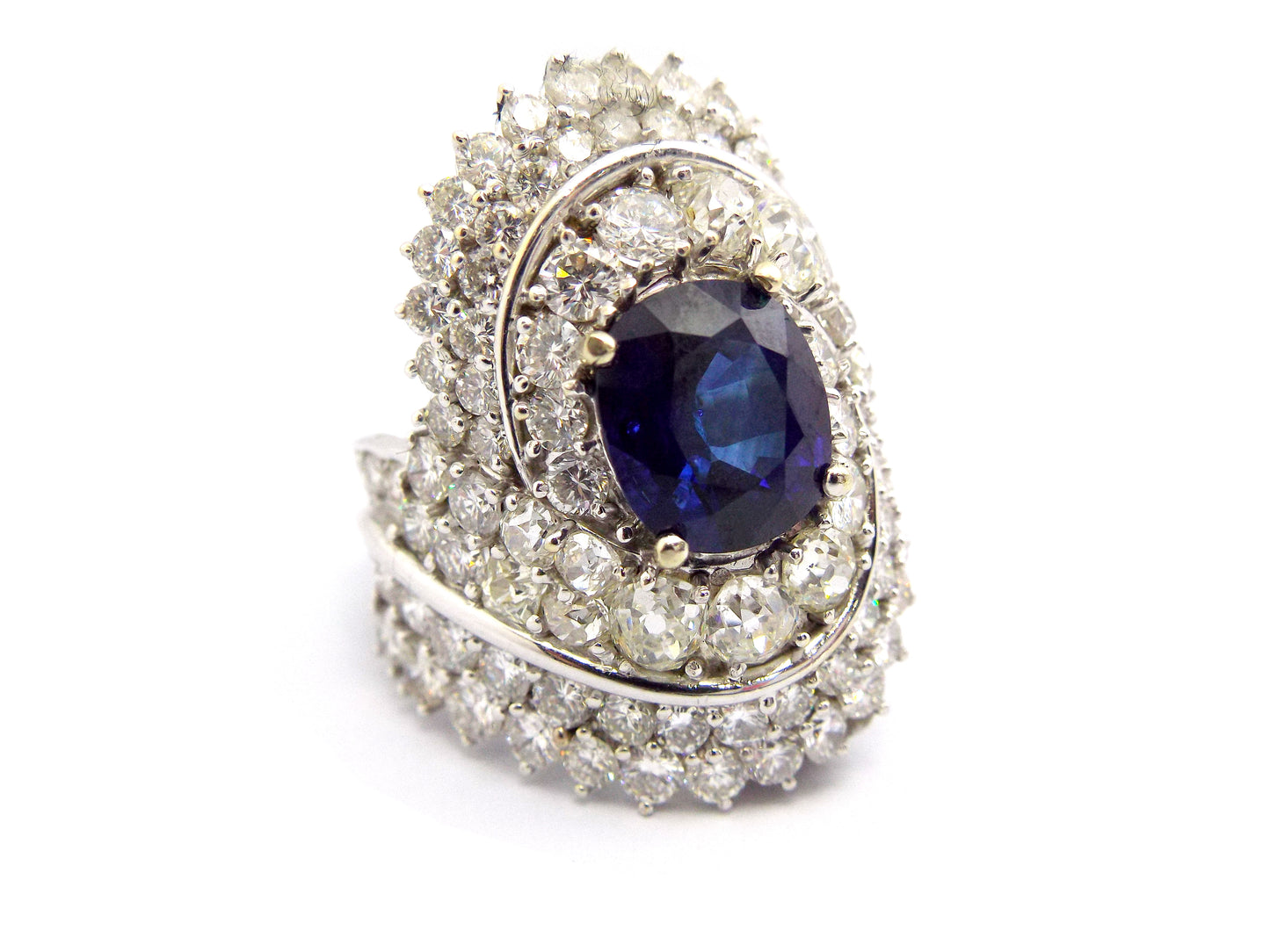 18K White Gold Sapphire Diamond Ring