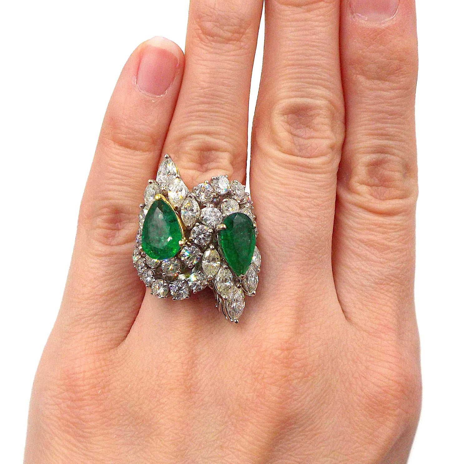 White Gold, Emerald and Diamond Ring