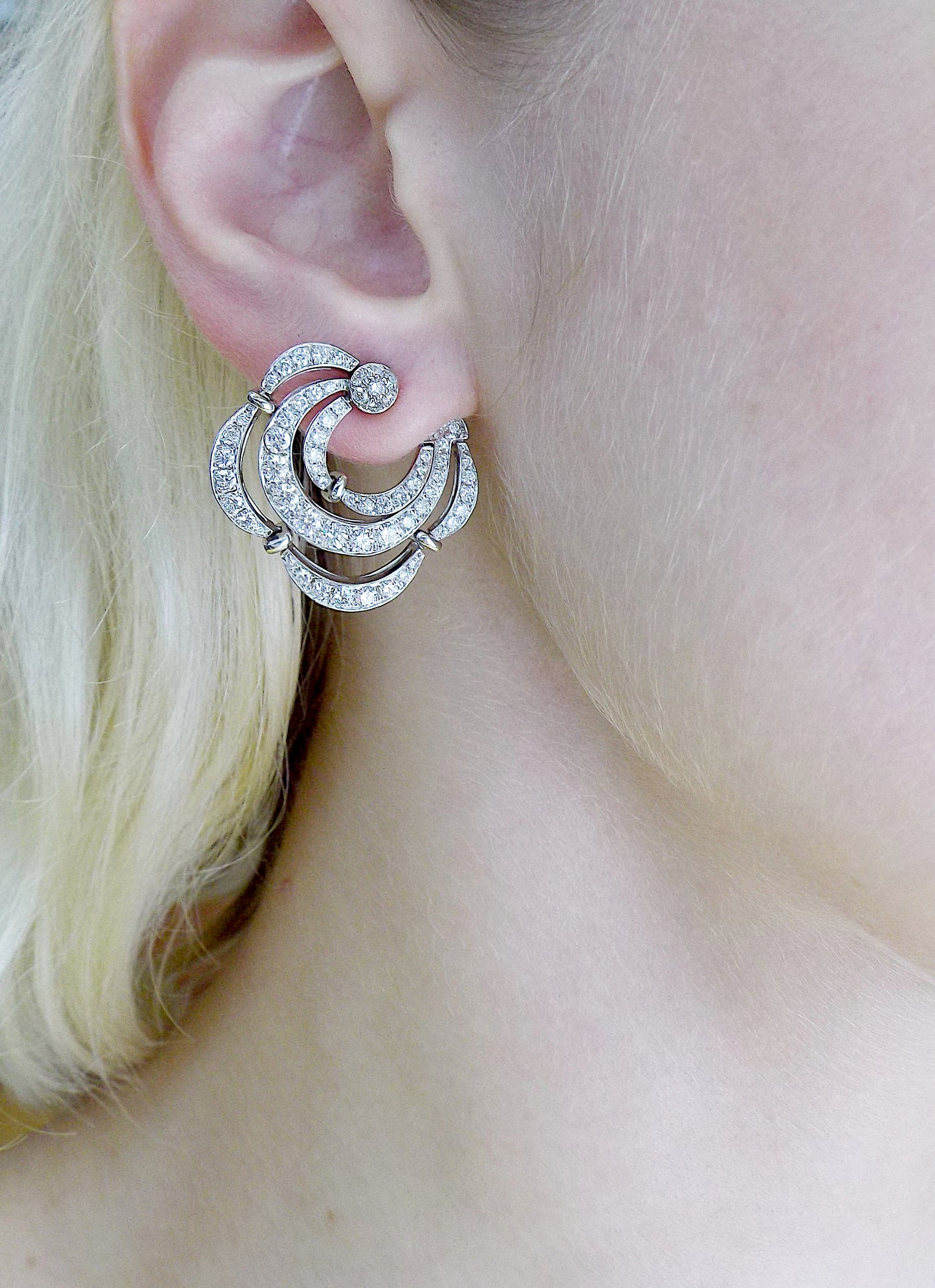 Bulgari 18K White Gold Diamond Tremblant Flower Earrings