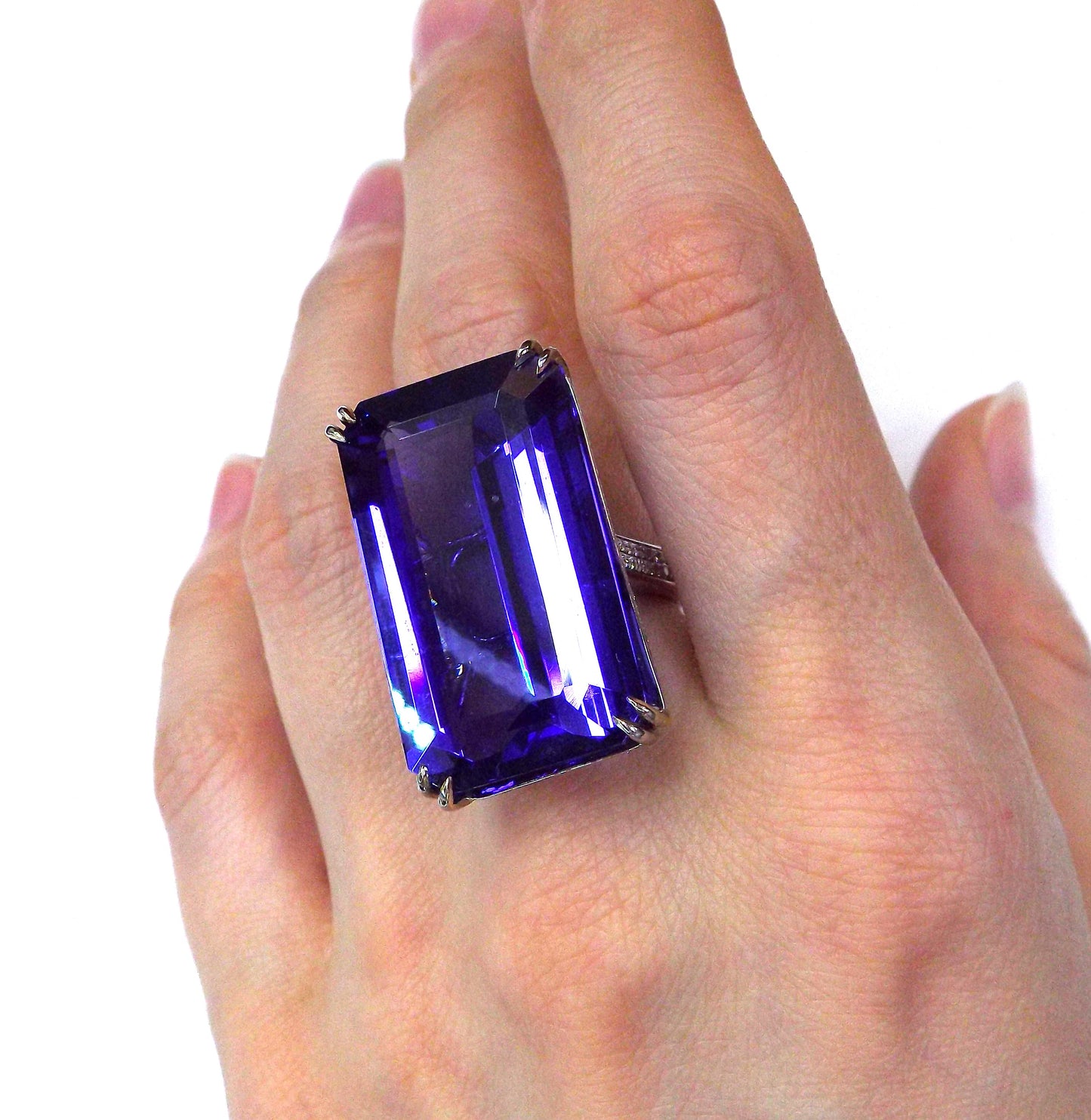 Tanzanite Diamond Ring