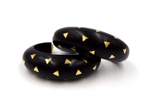 Van Cleef & Arpels A Pair Of 18K Gold Wood Set of Bracelets