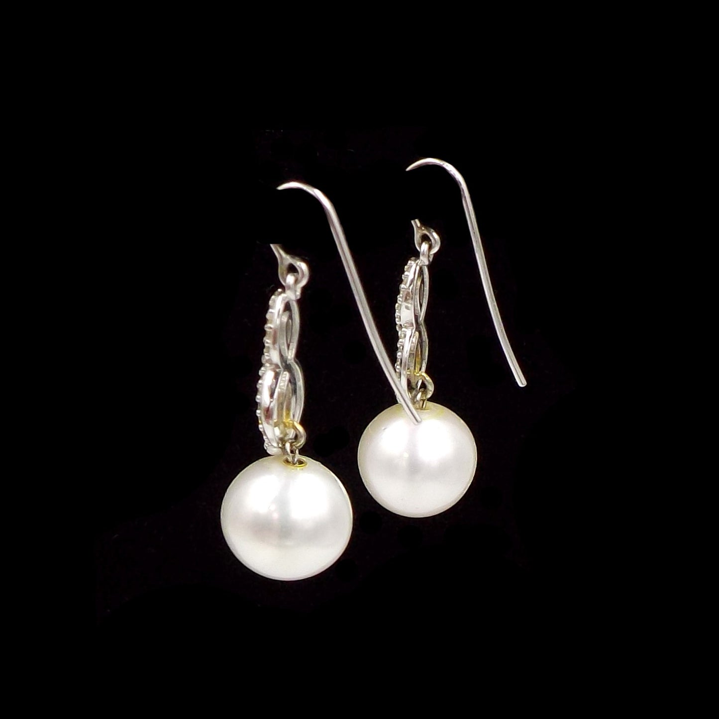 Cultured Pearl Diamond Earrings