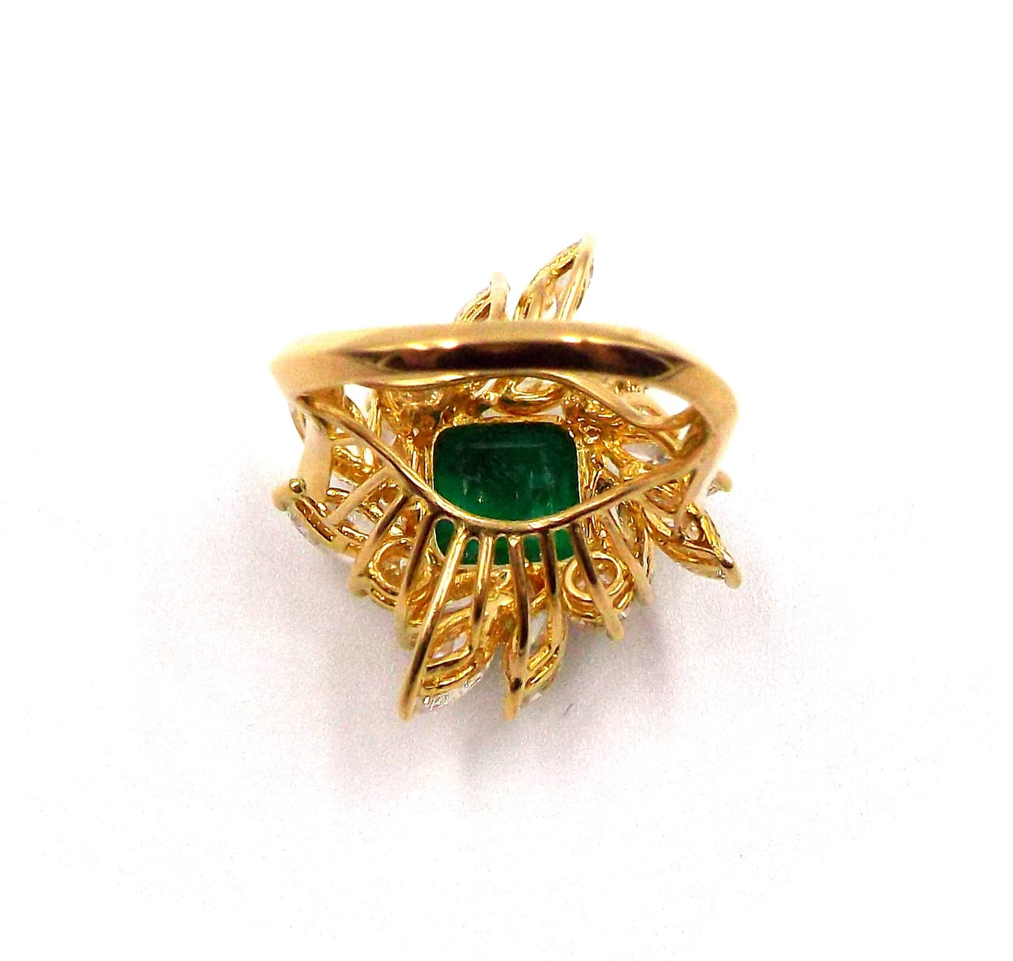 Colombian Emerald and Diamond Ring