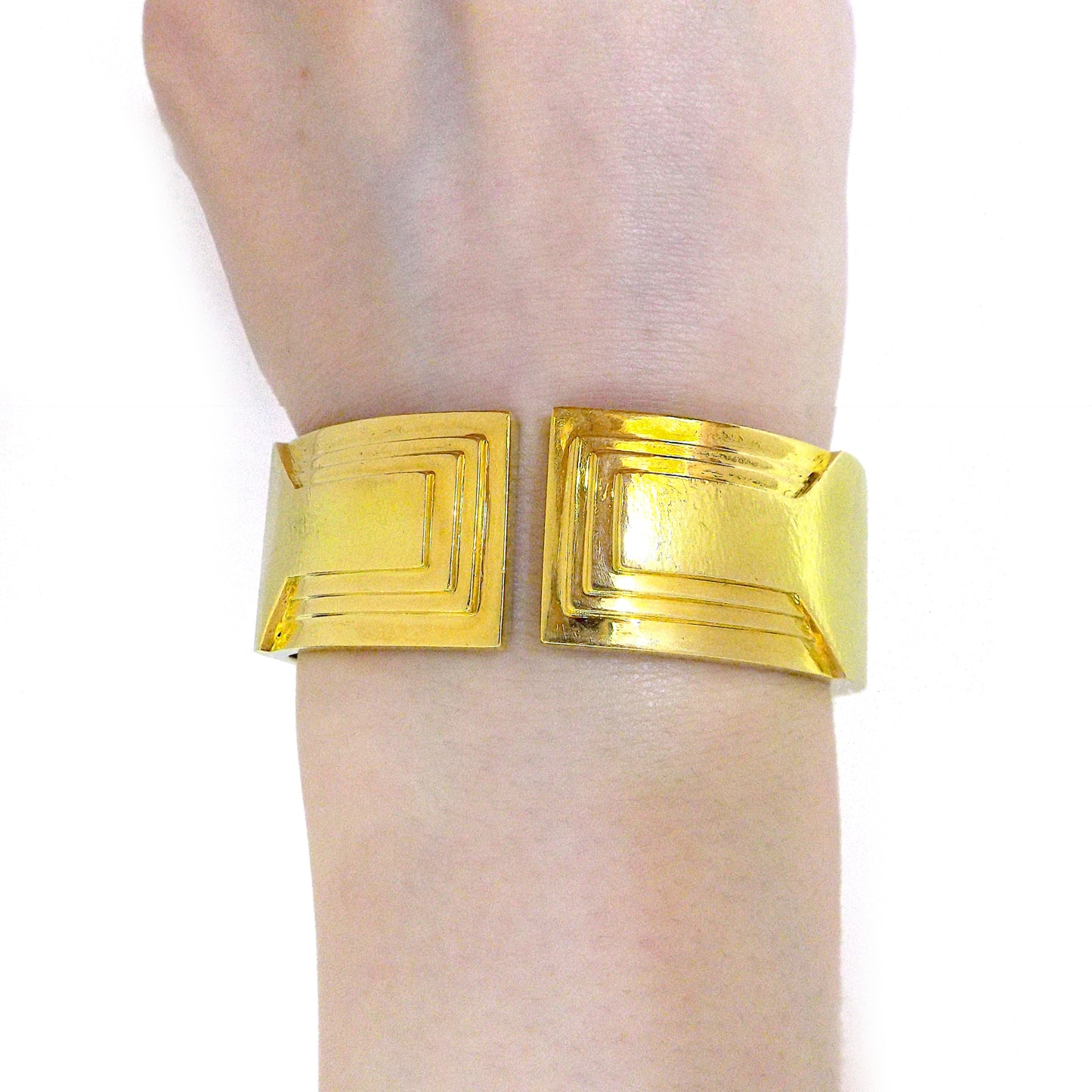 David Webb 18K Yellow Gold Cuff Bracelet